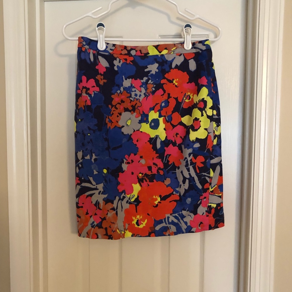 LOFT petites pencil skirt size 4.